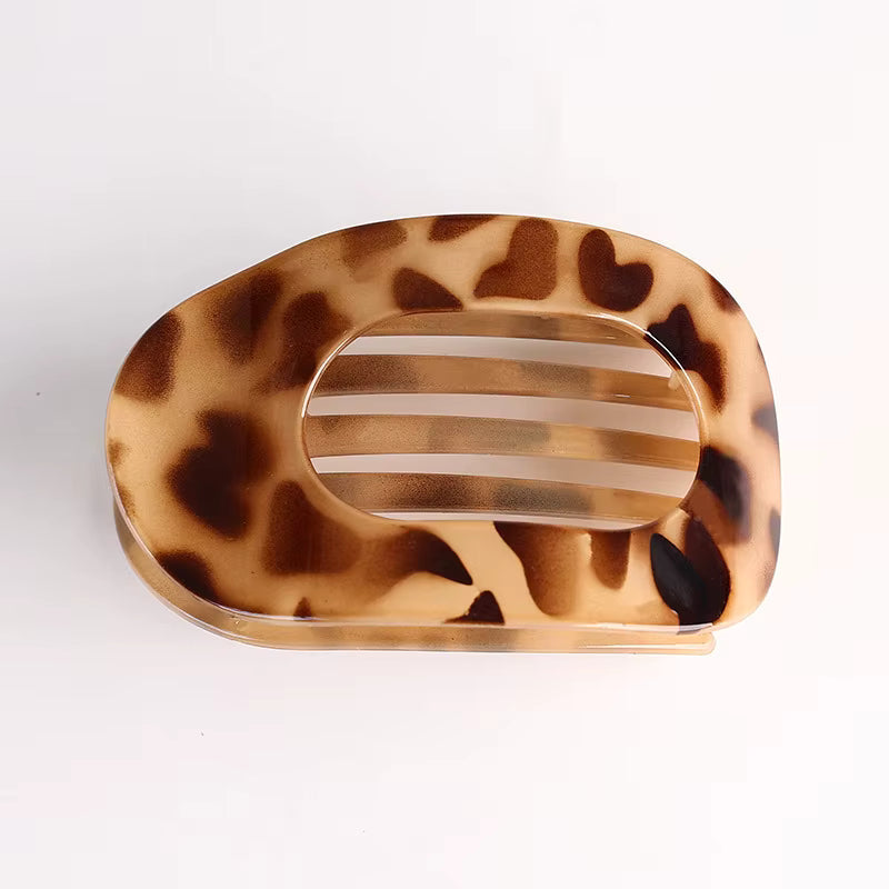 Matte Hair Claw Clip – Large Flat Round Hair Clip
